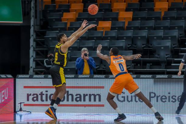 传球和高效 传球和高效